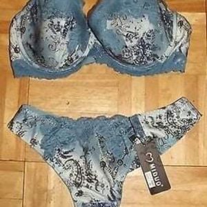 Bra and panty set